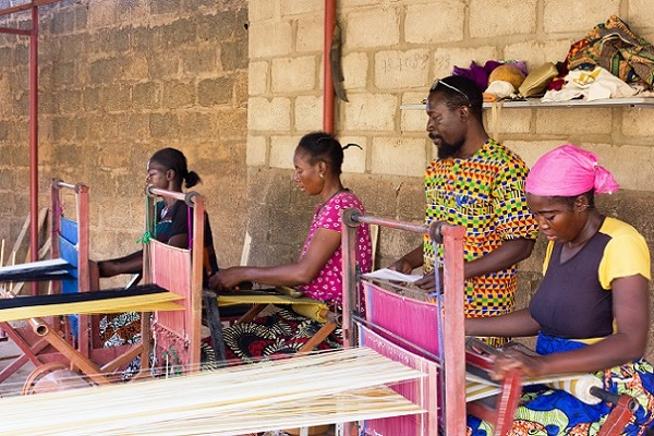 Agroalimentaire, cosmétique, textile : l’Aganor prépare un programme national de formation des artisans