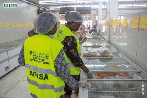 Distribution : des denrées alimentaires avariées vendues à Libreville