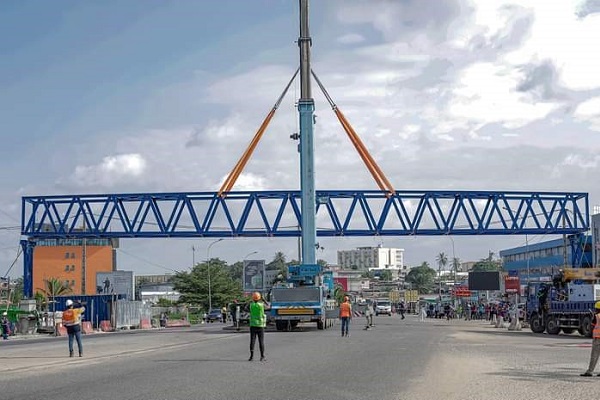 Owendo : la circulation perturbée du 21 au 30 juin en raison des travaux de finition de la passerelle piétonne