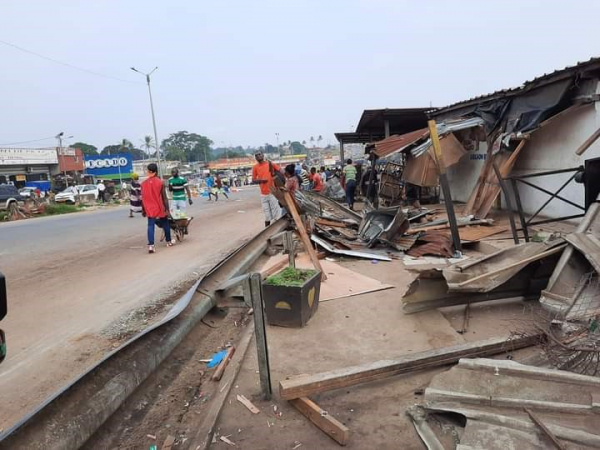 Grand-Libreville : le déguerpissement des occupants illégaux de la voie publique a commencé   