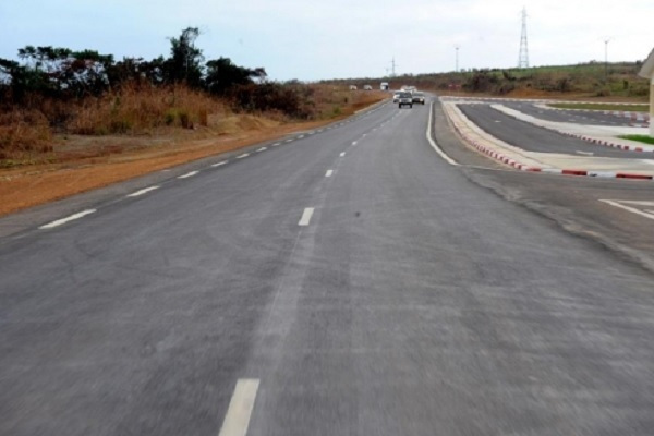 Corridor Libreville-Brazzaville : le début des travaux de bitumage de la route Ndende-Doussala annoncé pour avril 2024