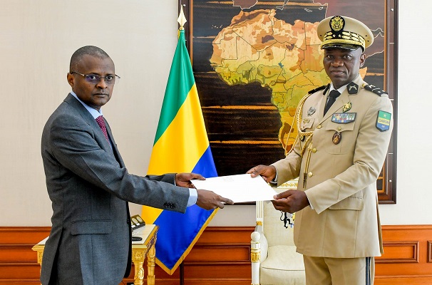 Le Tchad apporte son soutien à la Transition au Gabon