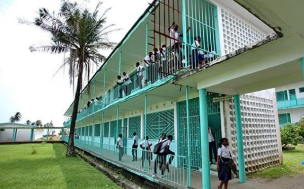 Le Gabon annonce la mise en place d’une police scolaire dans les établissements secondaires