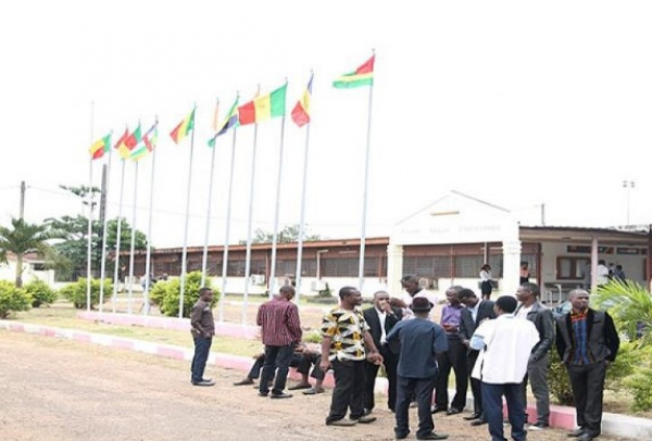 Des enseignants de l&#039;IAI-Gabon en grève pour revendiquer l&#039;apurement de 20 mois de salaires impayés