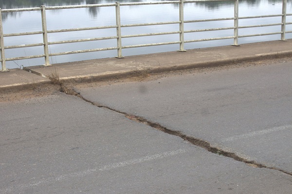 Pont de Kango : malgré la fissure, les autorités assurent qu’il n’y a aucun risque d’effondrement