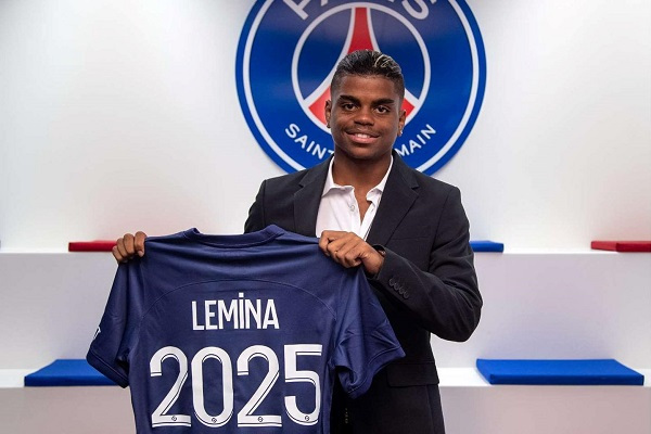 L’attaquant gabonais Noha Lemina (17 ans) signe son premier contrat professionnel avec le PSG pour 3 ans