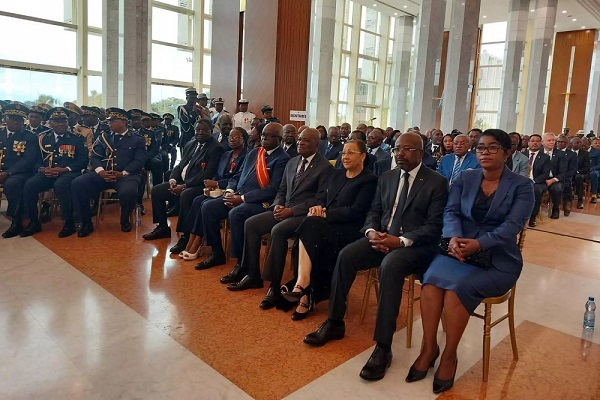 Des membres du régime d’Ali Bongo présents à la prestation serment du général Oligui